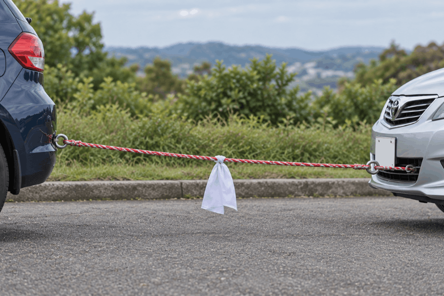 故障車の牽引に免許は必要？速度・ロープの条件と注意点